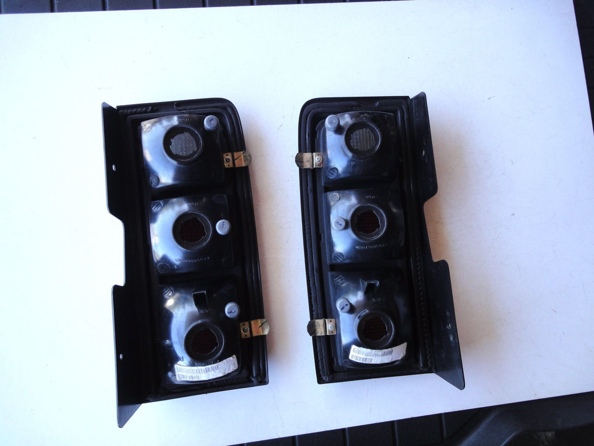 ハマー H2 テール ライト ランプ HUMMER H2 TAIL LIGHT LAMP 15193458 15193459 2199886（3枚目）