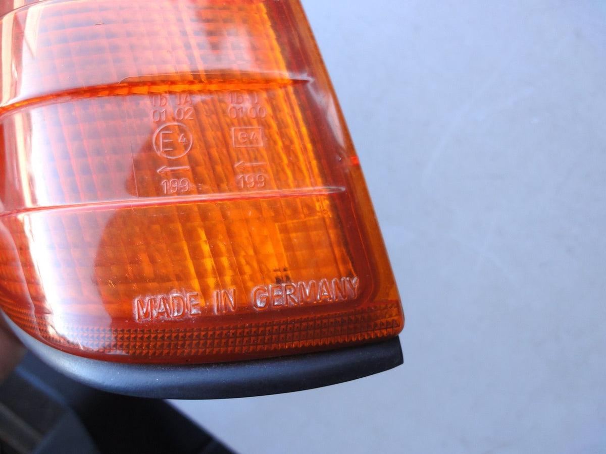 91-98 RH メルセデス ベンツ Sクラス W140 1305233933 コーナーランプ ウインカー BOSCH Mercedes-B（4枚目）