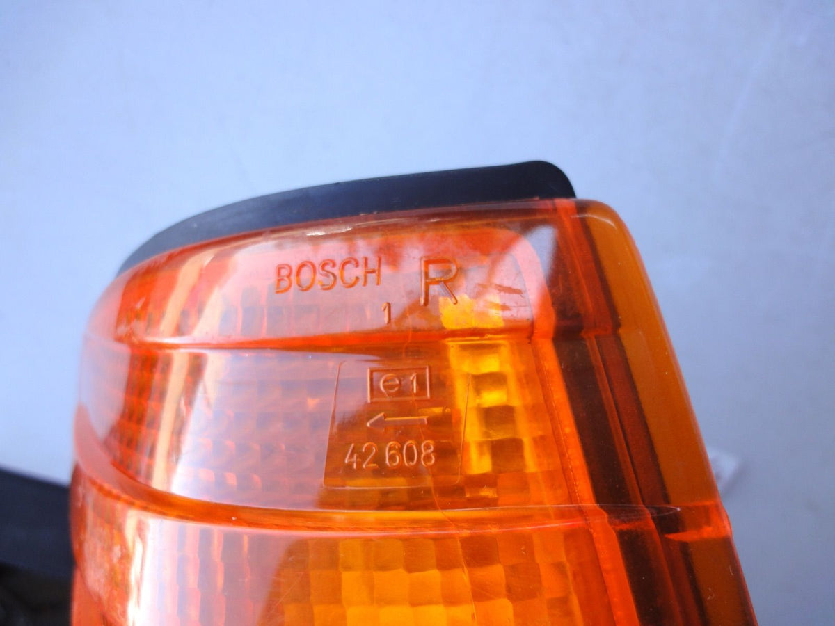 右 メルセデス ベンツ W126 ウインカー コーナーランプ bosch 1305233062 Mercedes benz W126 Tur（5枚目）