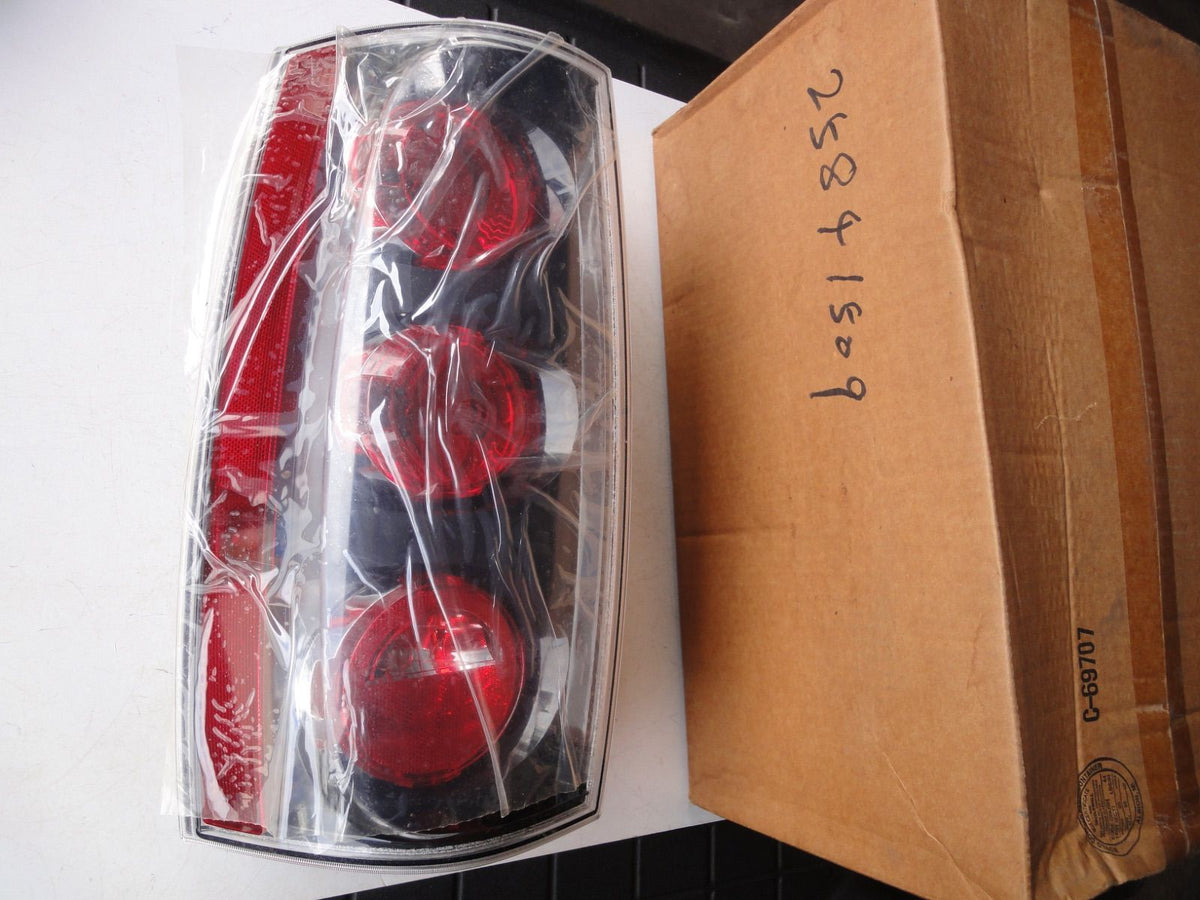 純正部品 左右セット 07-14 GMC ユーコン XL 1500 デナリ テールランプ ライト 25841509 GMC Yukon XL 1500 tail