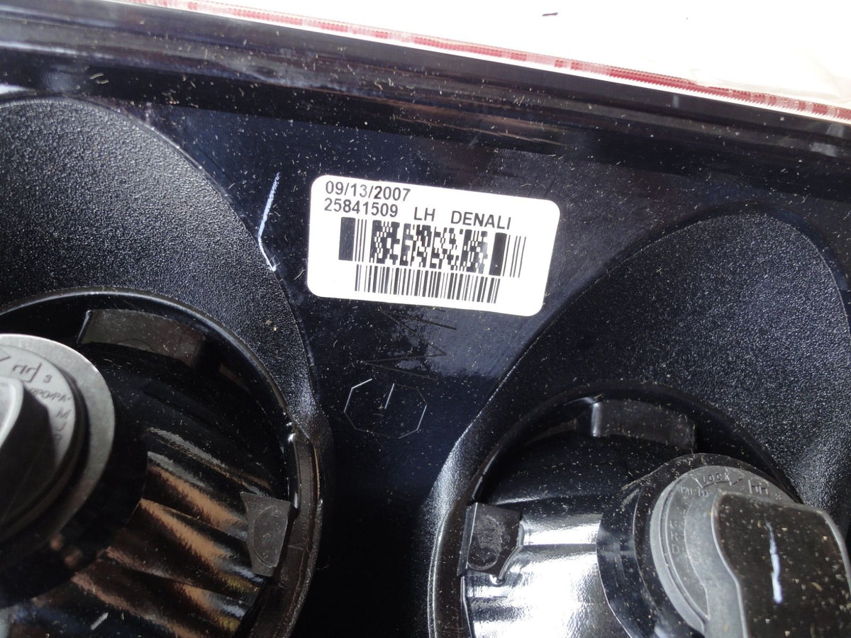 純正部品 左右セット 07-14 GMC ユーコン XL 1500 デナリ テールランプ ライト 25841509 GMC Yukon XL（5枚目）