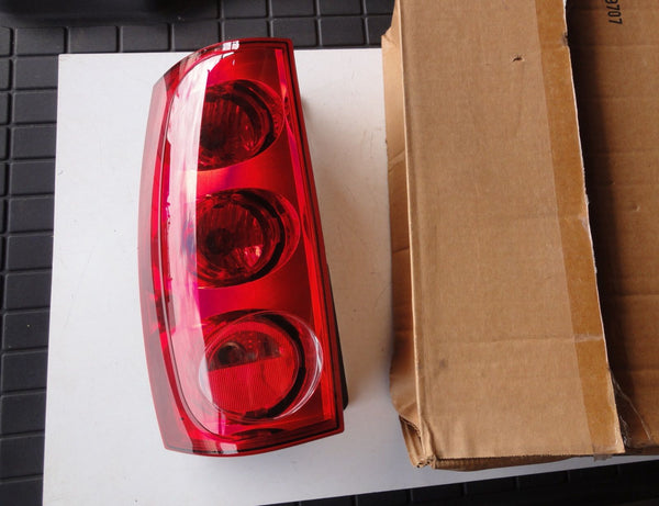 純正部品 左右セット 07-14 GMC ユーコン XL テール ランプ ライト 25841507 25841508 tail lamp light GMC YUKON XL 1500 2500