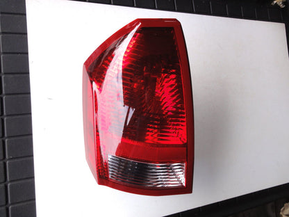 純正部品 05-07 クライスラー 300 300C テール ランプ ライト 4805851AC Chrysler 300 300C Tail Light La