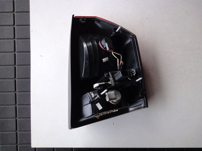 純正部品 05-07 クライスラー 300 300C テール ランプ ライト 4805851AC Chrysler 300 300C Tai（3枚目）