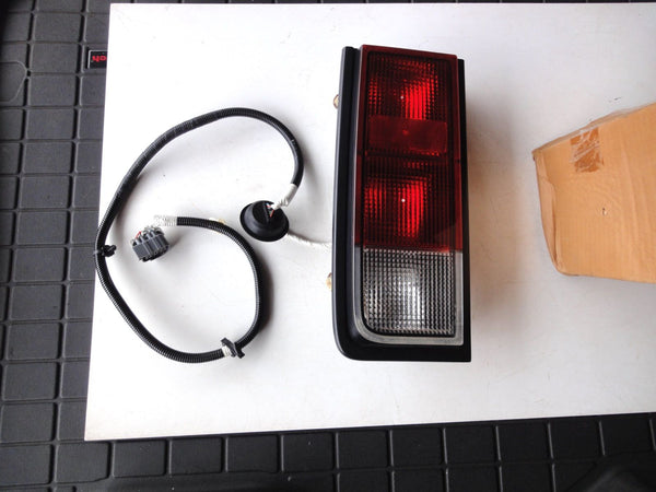 ハマー H2 テール ライト ランプ HUMMER H2 TAIL LIGHT LAMP 15193458 21998861