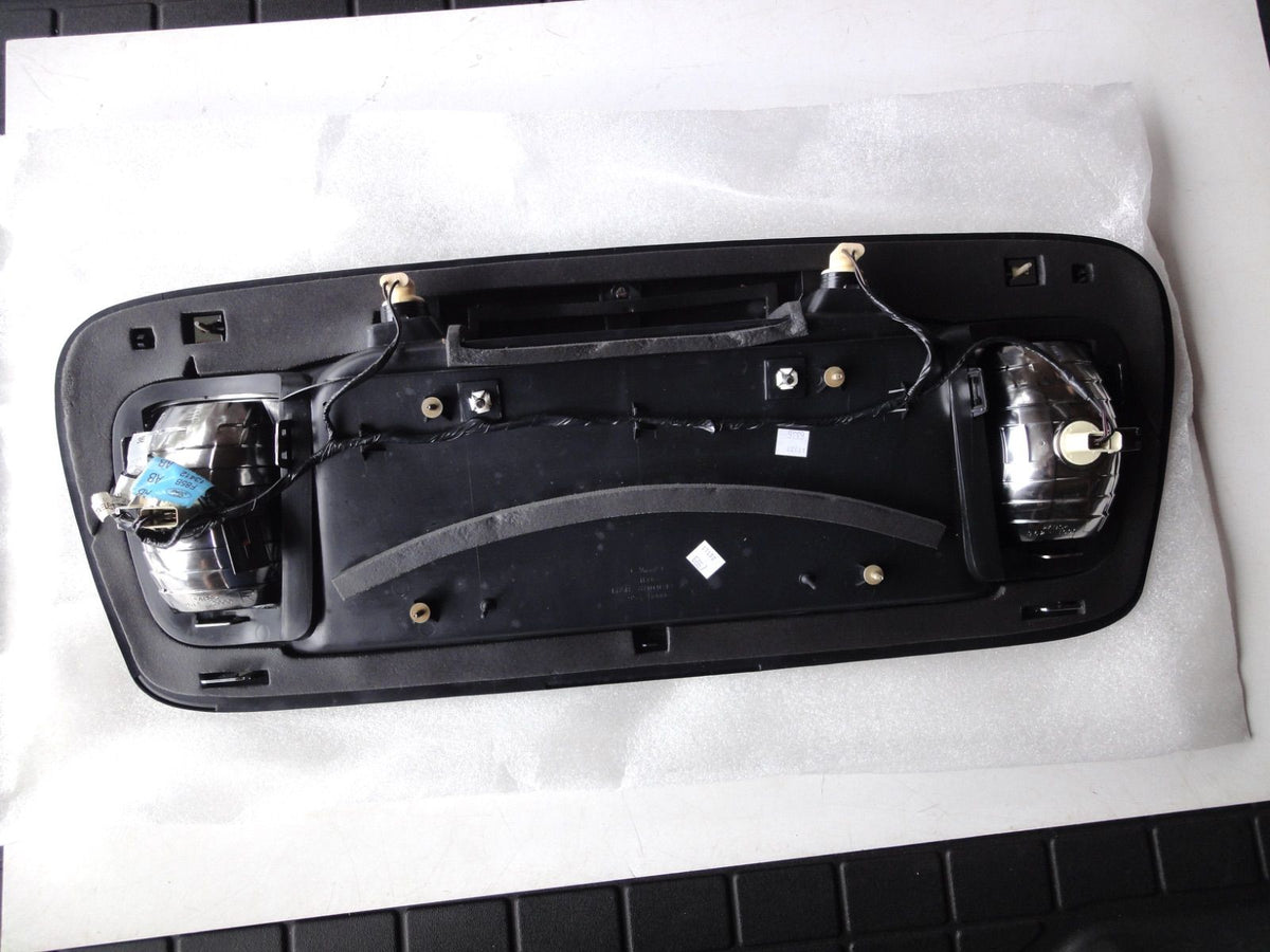 純正部品 98-00 リンカーン ナビゲーター ナンバー プレート トリム ハウジング F85Z-78404C42-AA F85B-7840（5枚目）