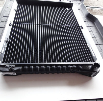 80-93 マーキュリー クーガー マーキー カプリ フォード LTD サンダーバード フェアモント マスタング ラジエーター VT556 （3枚目）