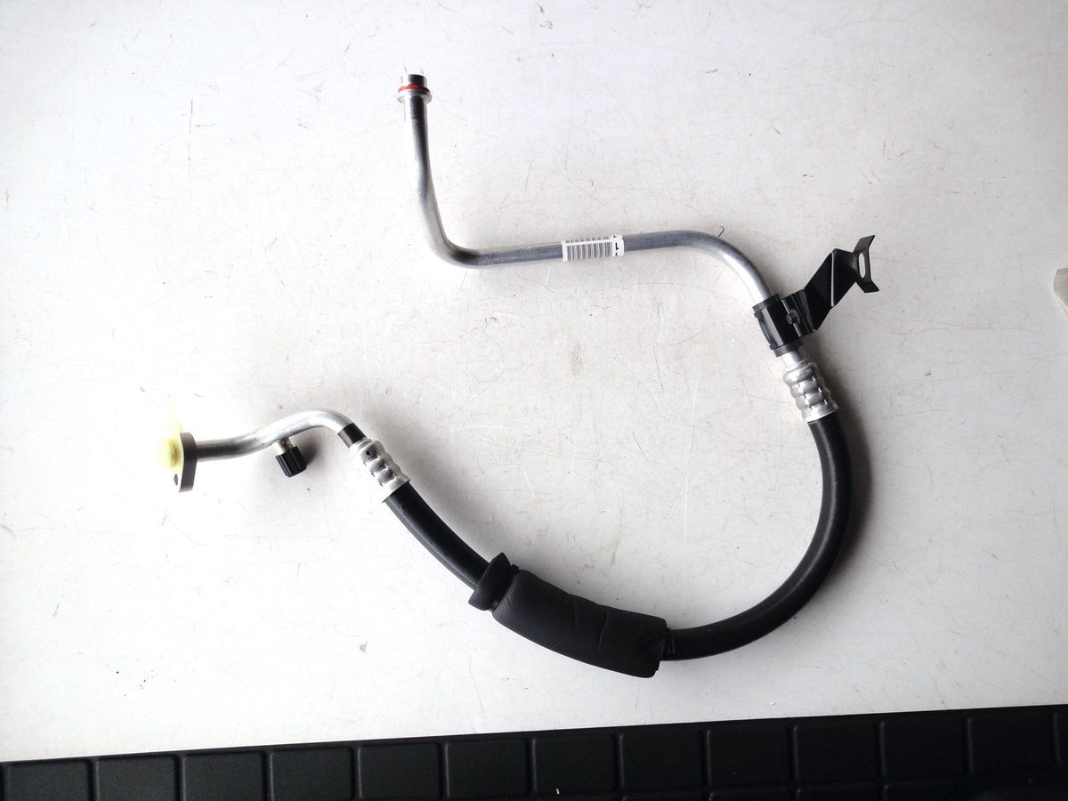 純正部品 96-98 エアコン サクションライン Air Conditioner Suction Line Mopar クライスラー グランドボイジャー ボイジ