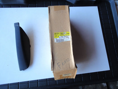 純正部品 02-06 LH シボレー トレイルブレイザー EXT GMC エンボイ ルーフ キャリア フロント カバー キャップ 15052461 roof r