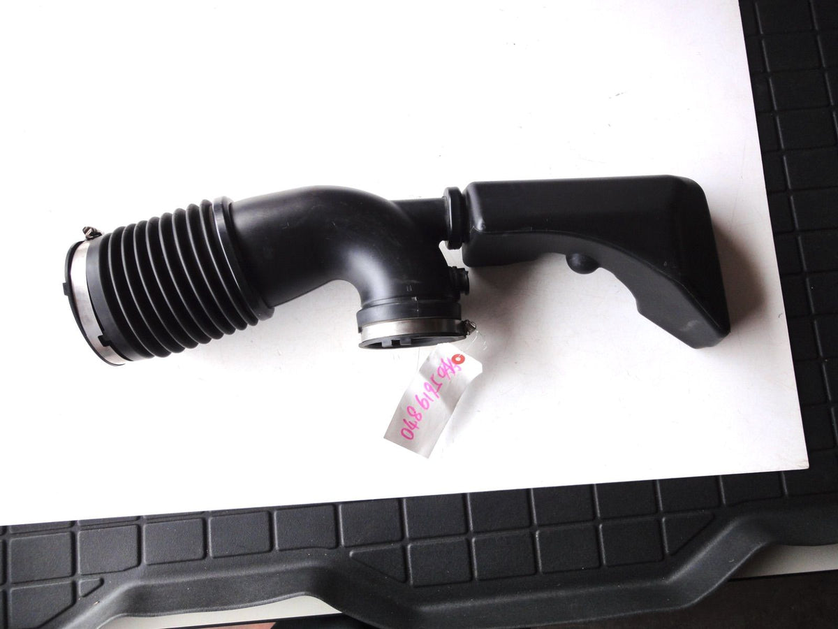 純正部品 09-10 5.7L ダッジ チャレンジャー チャージャー エア クリーン ダクト 4861950AA Fuel Clean Ai（2枚目）