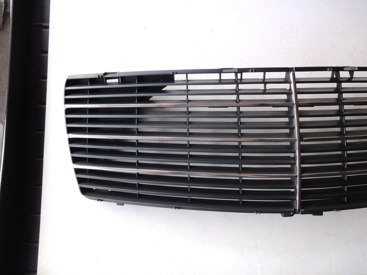 純正部品 W140 ラジエーター グリル RADIATOR BONNET grille 1408881141 1408881241（3枚目）
