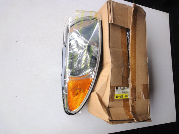 純正部品 97-03 右 ポンティアック グランプリ パーキング ランプ ターンシグナルランプ ライト 16521834 Parking Marker Turn Signal lamp light RH Pontiac Grand Prix