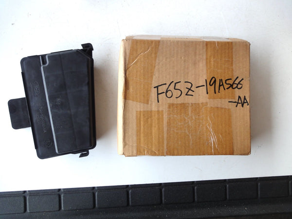 純正部品 97-08 フォード F150 F250 エクスペディション リンカーン マークLT ナビゲーター ブラックウッド F65Z-19A566-AA F75H-19A566-AA Vacuum Reservoir バキューム リザーバー キャニスター