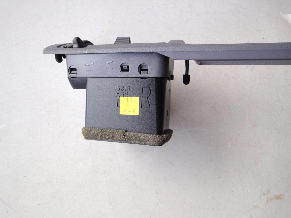 純正部品 フォード トーラス セーブル エアアウター エアベントグリル F54B-54044A92-AAW ford Taurus Sabl（5枚目）
