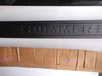 純正部品 06-10 ハマー H3 H3T リアフロア リアトリムプレート リア カーゴ スカッフ プレート 15802797 hummer（4枚目）