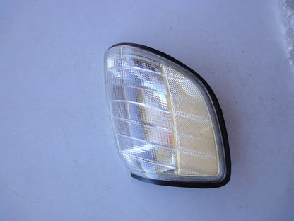 TYC 18-3311 W140 / C140 18-3311B コーナーランプ サイドマーカー Direction Indicator /（3枚目）