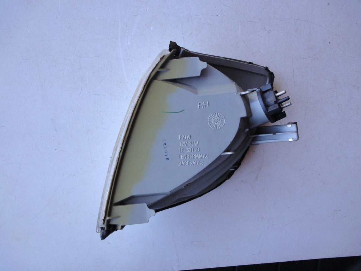 TYC 18-3311 W140 / C140 18-3311B コーナーランプ サイドマーカー Direction Indicator /（5枚目）
