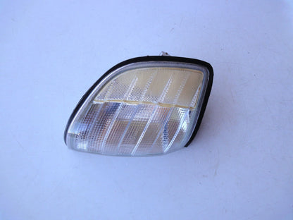 TYC 18-3311 W140 / C140 18-3311B コーナーランプ サイドマーカー Direction Indicator /（2枚目）