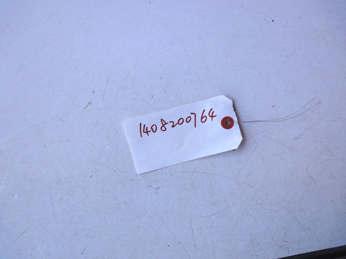 純正部品 メルセデス ベンツ W140 テールランプ アンダーリフレクター mercedes-benz Tail Lamp under re（4枚目）