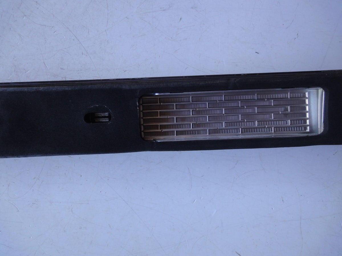 純正部品 メルセデス ベンツ W140 テールランプ アンダーリフレクター mercedes-benz Tail Lamp under re（7枚目）
