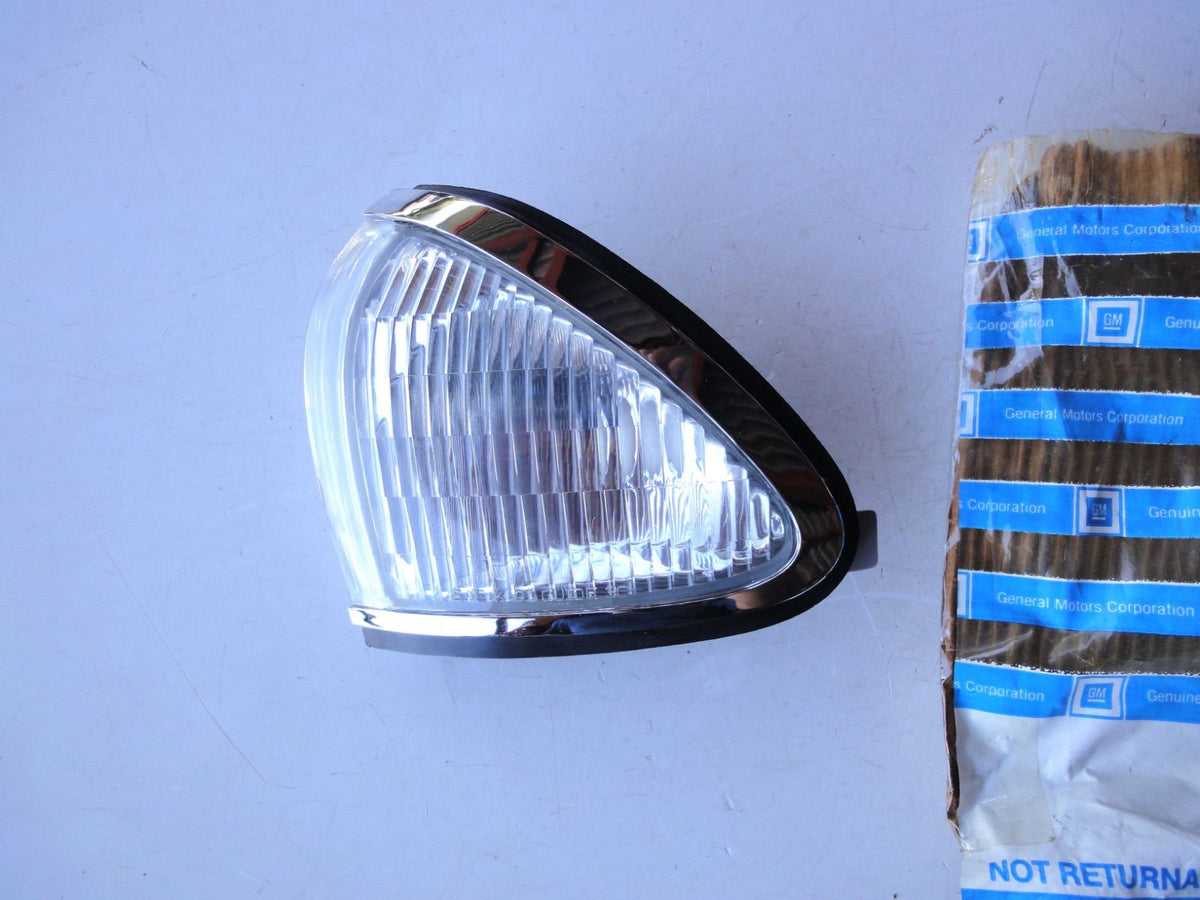 純正部品 91-93 左 オールズモビル 88 98 コーナーランプ ウィンカー 16512665 cornering lamp light（2枚目）