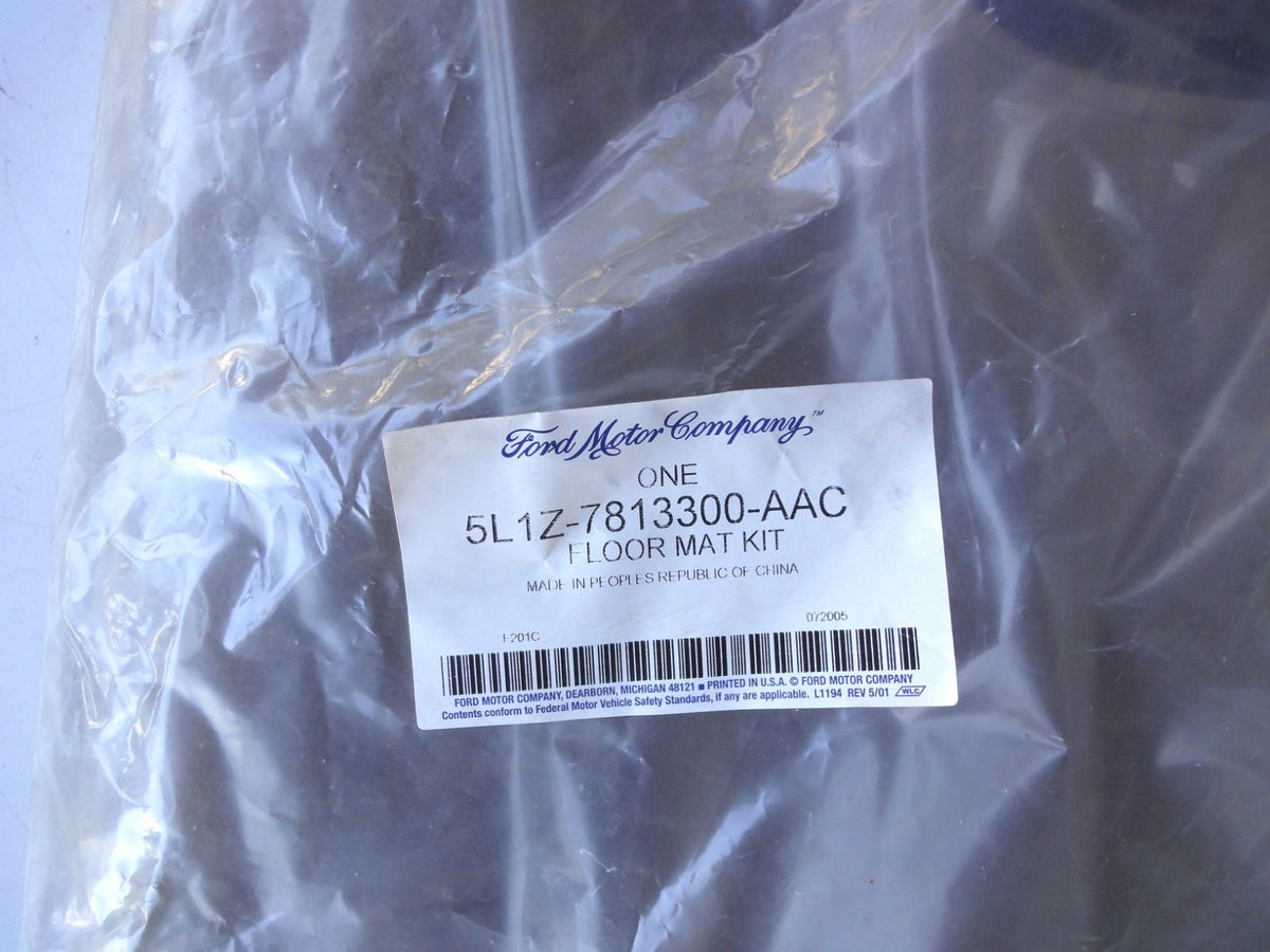 純正部品 フォード エクスペディション リンカーン ナビゲーター カーペットマット 5L1Z-7813300-AAC Carpet Mat （3枚目）