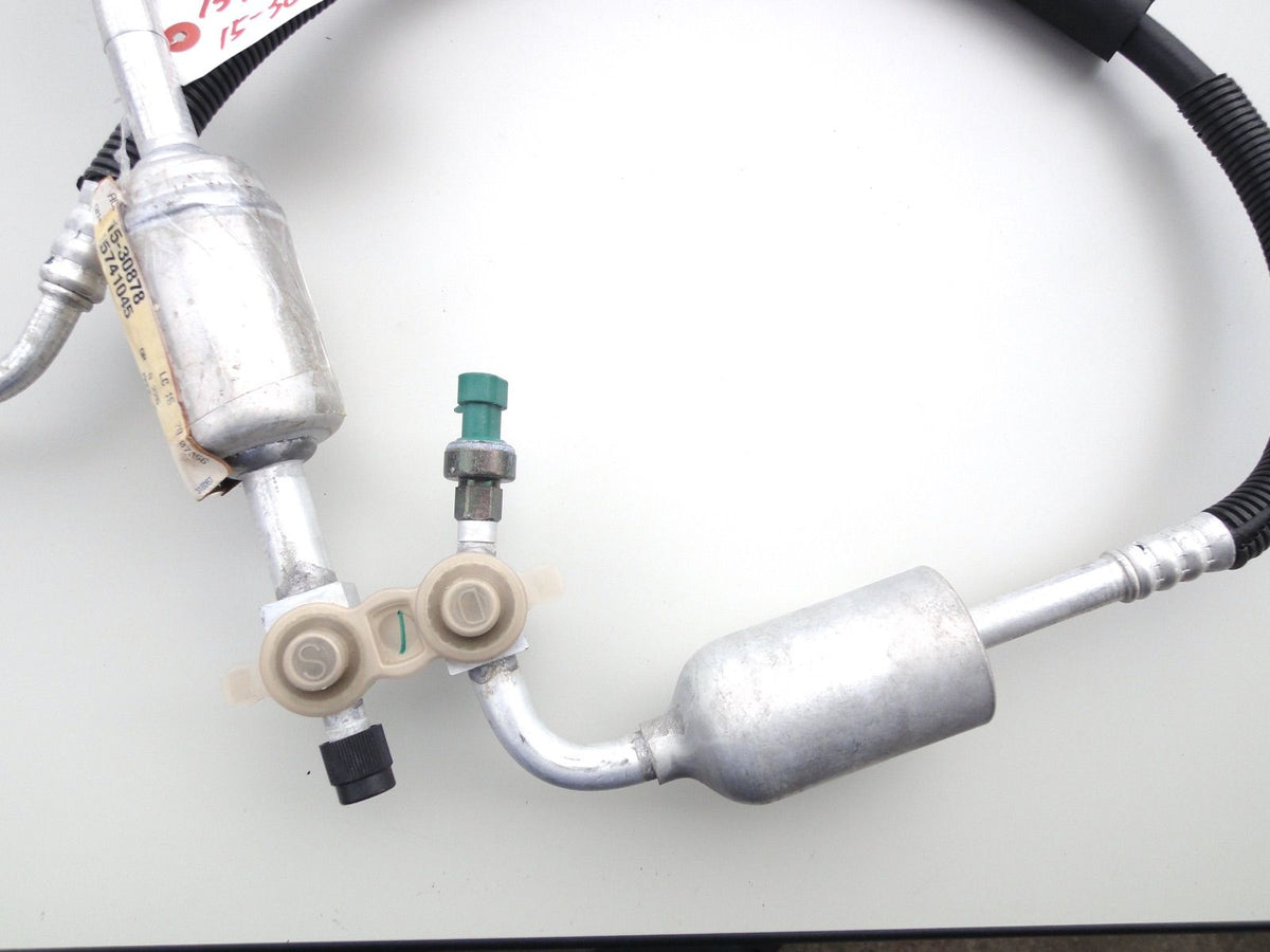 純正部品 96-99 C1500 サバーバン エアコン ホース 15741045 NEW Suction and Discharge Ass（5枚目）