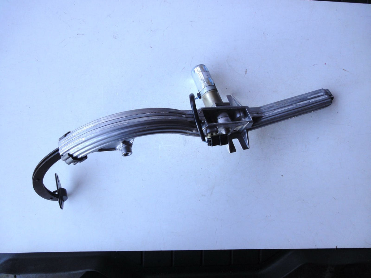 純正部品 03-06 リンカーン ナビゲーター リフトゲート トランク ラッチ ロック アクチュエーター 4L7Z-14B350-AB la（2枚目）