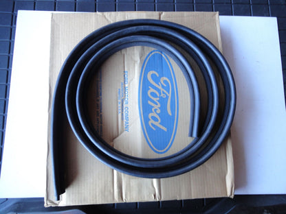 純正部品 95-96 リンカーン タウンカー ウェザーストリップ ドアシール Lincoln Town Car WeatherStrip Door Seal F