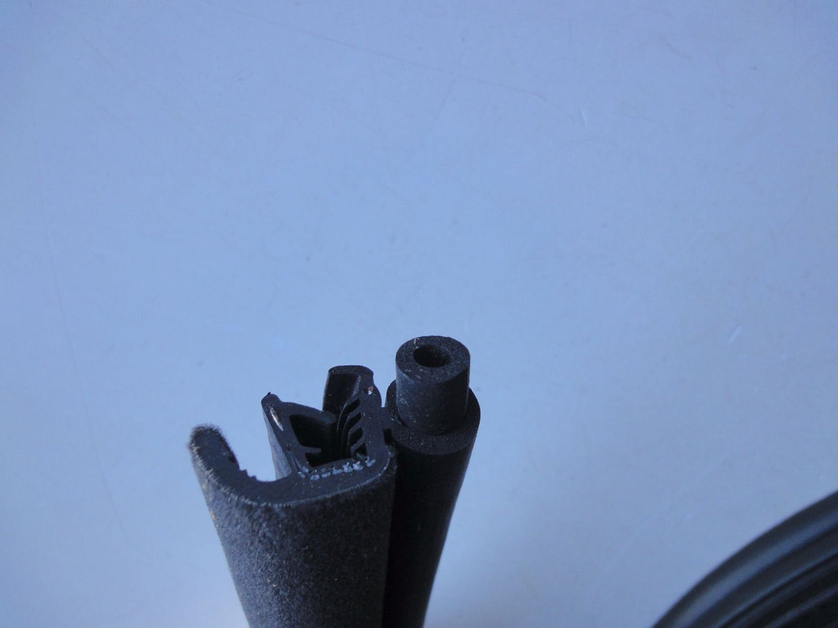 純正部品 95-96 リンカーン タウンカー ウェザーストリップ ドアシール Lincoln Town Car WeatherStrip D（3枚目）