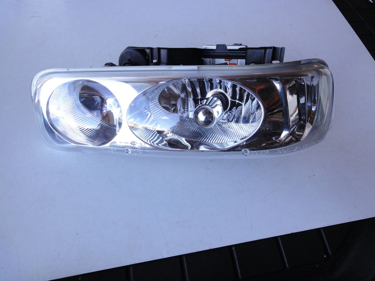 左 02 シボレー タホ サバーバン ヘッドライト ヘッドランプ suburban tahoe headlight headlamp C1500 C2500 C
