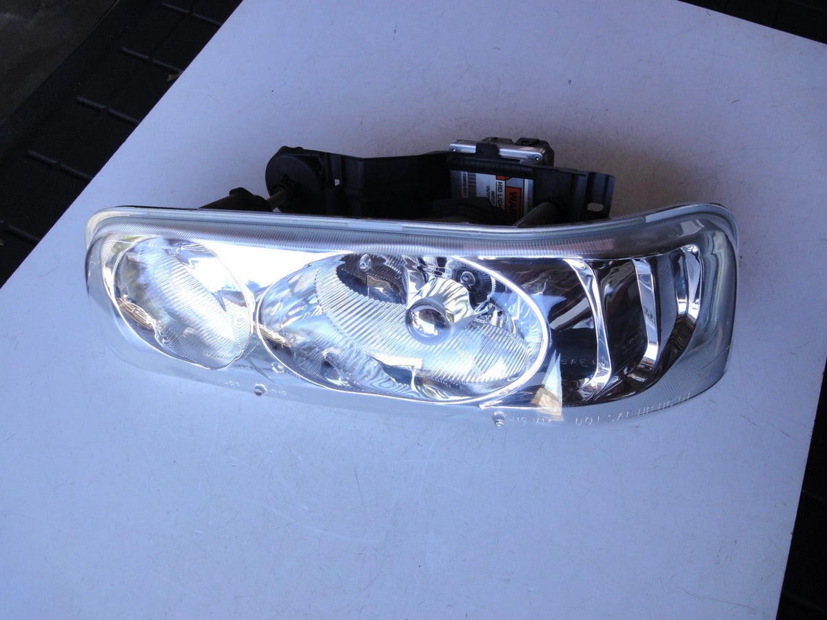 左 02 シボレー タホ サバーバン ヘッドライト ヘッドランプ suburban tahoe headlight headlamp C15（2枚目）