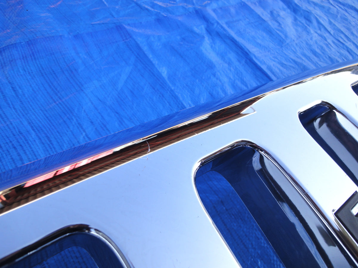 純正部品 ハマー H2 バンパー クローム グリル ラジエーター アッパー 15177227 hummer H2 bumper Chrome Grille Radiator Upper