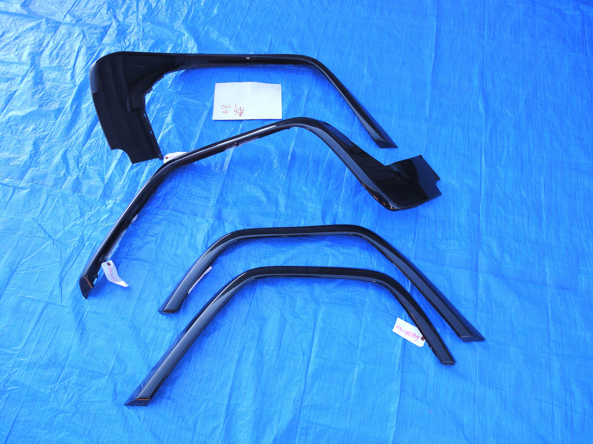 純正部品 1台分 W463 G500 G550 G55 AMG G63 AMG オーバーフェンダー メルセデス ベンツ  Gクラス フェンダーフレア／ホイールアーチトリム G550 Mercedes-Benz  Fender Flares / Wheel Arch Trims G-Class