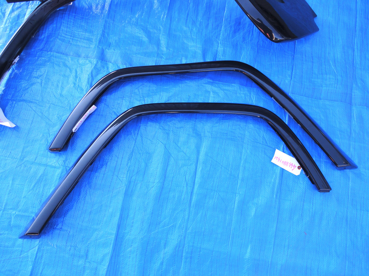 純正部品 1台分 W463 G500 G550 G55 AMG G63 AMG オーバーフェンダー メルセデス ベンツ  Gクラス フェンダーフレア／ホイールアーチトリム G550 Mercedes-Benz  Fender Flares / Wheel Arch Trims G-Class