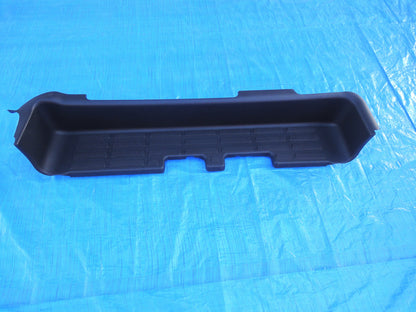 純正部品 03-23 GMC サバナ シボレー エクスプレス リア 左側 ドア ステップ マット 25756953 Rear LH Side Door Step Mat GMC SAVANA chevrolet express