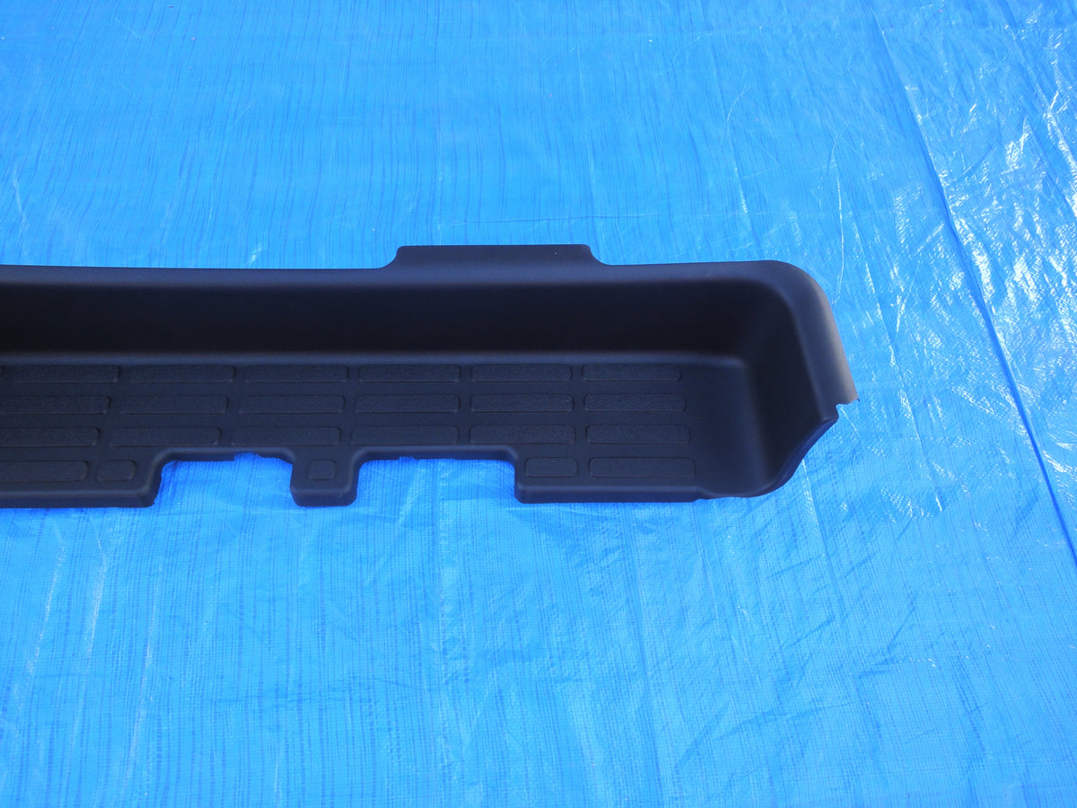 純正部品 03-23 GMC サバナ シボレー エクスプレス リア 左側 ドア ステップ マット 25756953 Rear LH Side Door Step Mat GMC SAVANA chevrolet express
