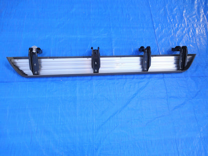 純正部品 02 シボレー サバーバン アバランチ 助手席 ランニング ボード ステップ 12490925 PASSENGER SIDE RUNNING BOARD Step