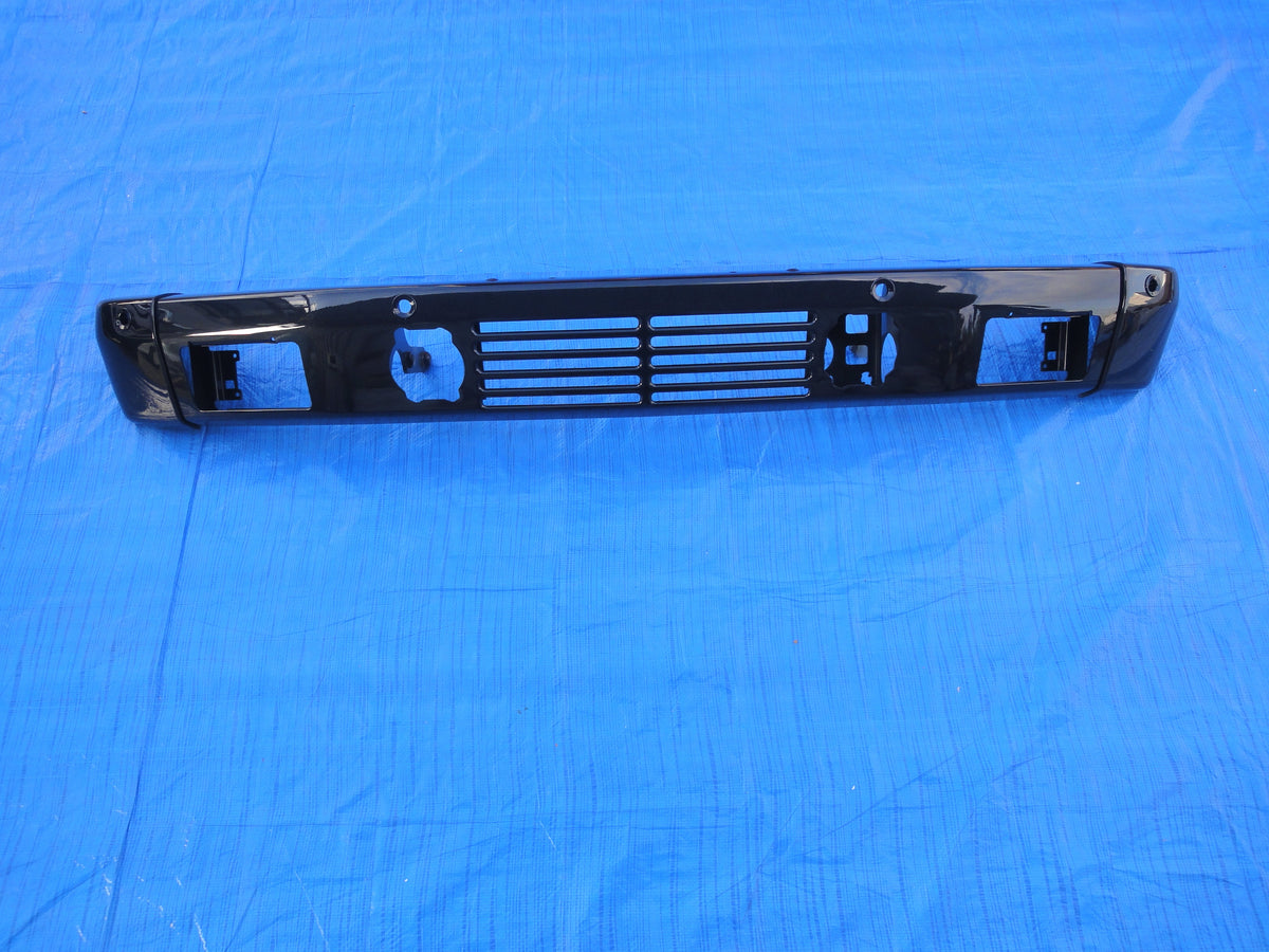 メルセデス ベンツ Gクラス W463 G63 G65 AMG フロントバンパー  A4638850325 4638850325  G class W463 Front Bumper Mercedes Benz