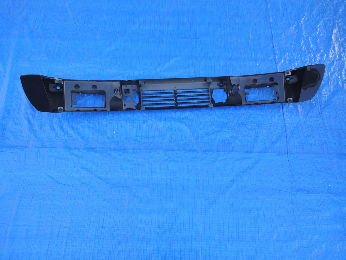 メルセデス ベンツ Gクラス W463 G63 G65 AMG フロントバンパー  A4638850325 4638850325  G class W463 Front Bumper Mercedes Benz